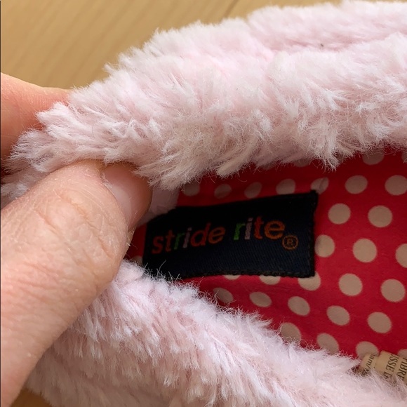 Pink rabbit 🐇 slippers - Picture 3 of 5